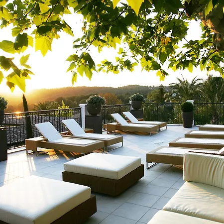 Royal Golf, & De Luxe Hotel 4*