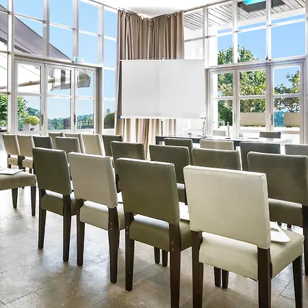 Royal Golf, & De Luxe Hotel 4*