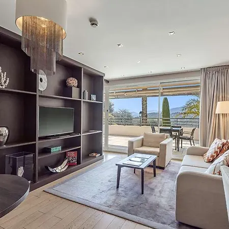 Hotel Royal Golf, & De Luxe 4*
